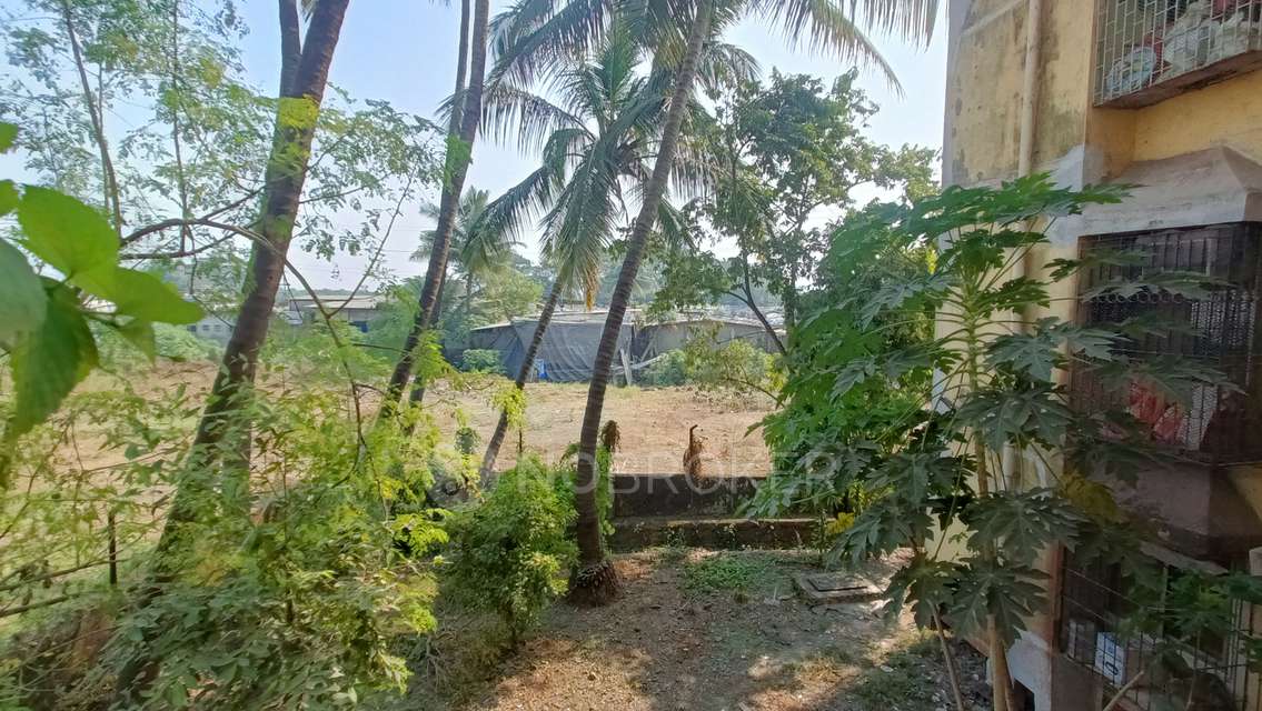 2 BHK Flat In Dadlaini Park Chs  For Sale  In Thane West Balkum