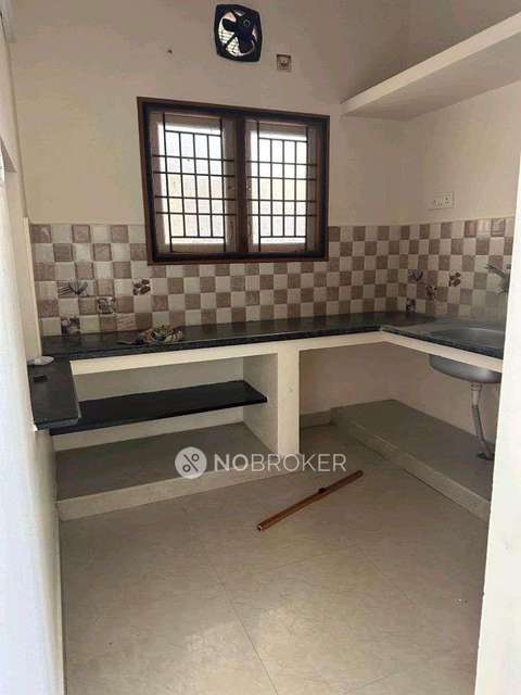 3 BHK Flat In Sri Vidhya Apartments For Sale  In Pallikarnai