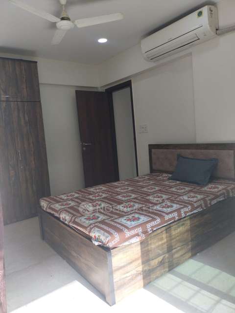 2 BHK Flat In Hk Orchid Residences For Sale  In Andheri West