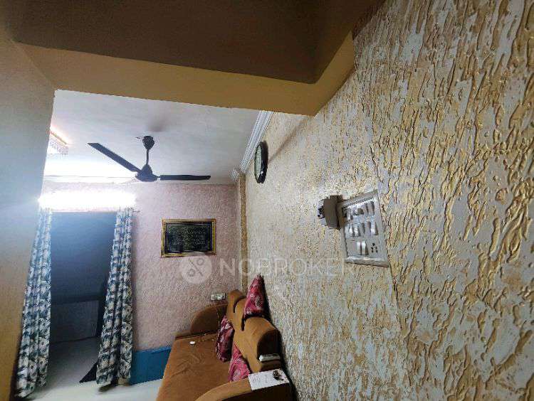 2 BHK Flat In Om Sai Palace Chs For Sale  In Om Sai Palace Chs