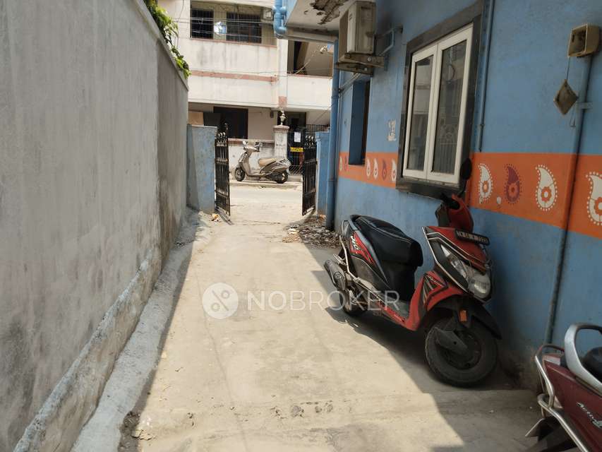 1 BHK Flat In Bharath Apartments  For Sale  In Nanganallur