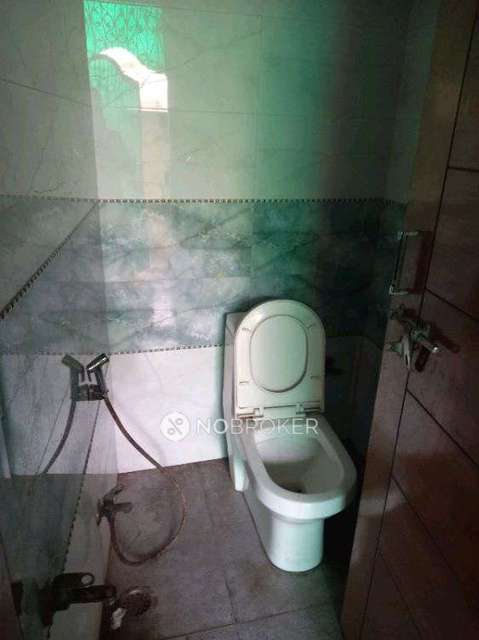 Godown/Warehouse in Sector 53, Noida for sale 