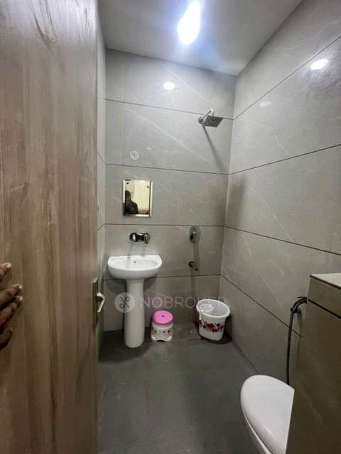 PG for Girls in Kamla Nagar