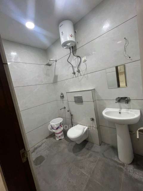 PG for Girls in Kamla Nagar