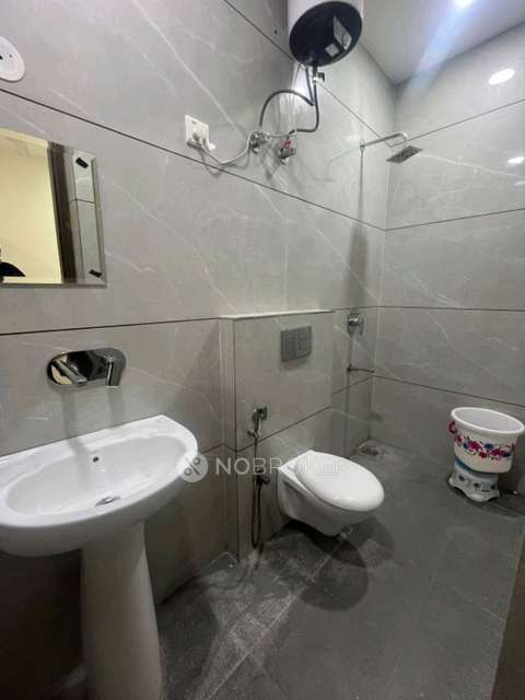 PG for Girls in Kamla Nagar