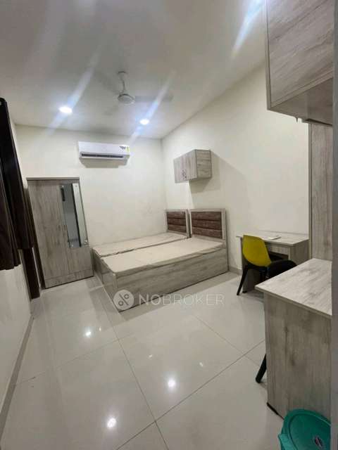 PG for Girls in Kamla Nagar