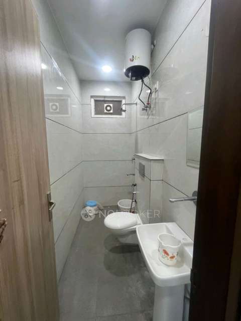 PG for Girls in Kamla Nagar