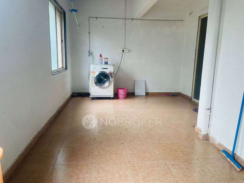 Single Room for Male In 2 BHK  In Mountscape In Undri