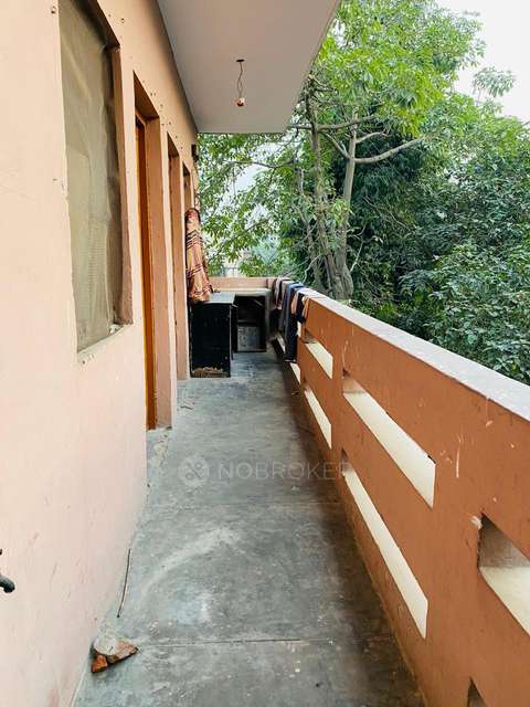 PG for Boys in Sector 15