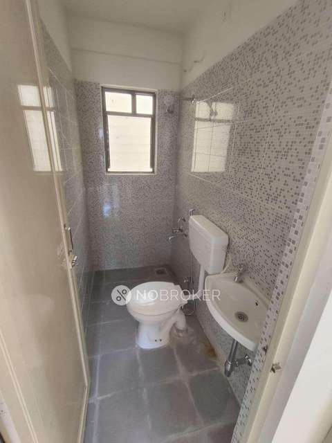 2 BHK Flat In Peninsula Address One  For Sale  In Gahunje