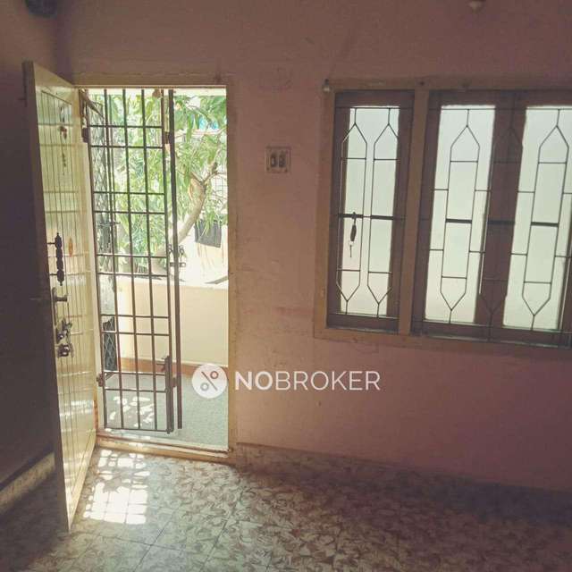 2 BHK Flat In Mathangi Apts For Sale  In Kodambakkam