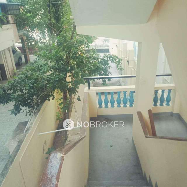 2 BHK Flat In Mathangi Apts For Sale  In Kodambakkam