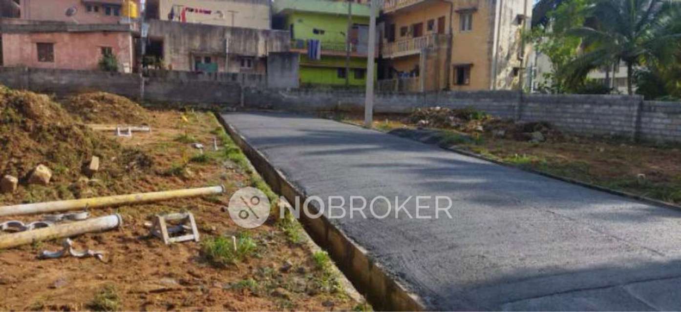 Plot For Sale  In Oraiyan Urban Lake View In Kembathalli
