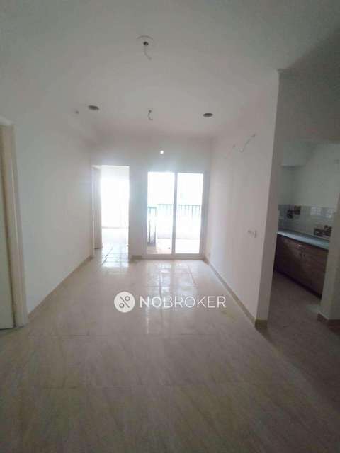 2 BHK Flat In Gaur City 2 14th Avenue For Sale  In  Chipyana Khurd Urf