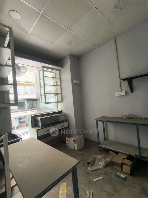 Shop in Gaur City 1, Greater_noida for sale 