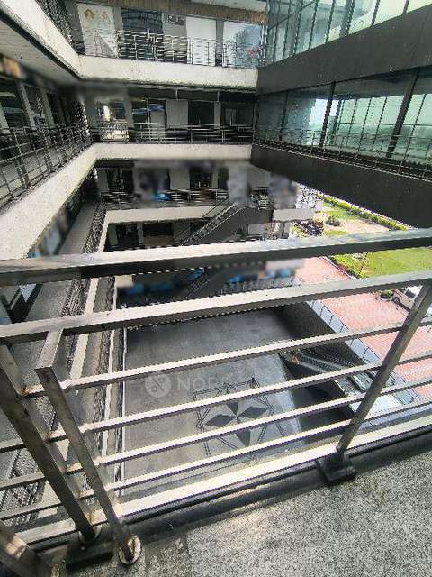 Shop in Gaur City 1, Greater_noida for sale 