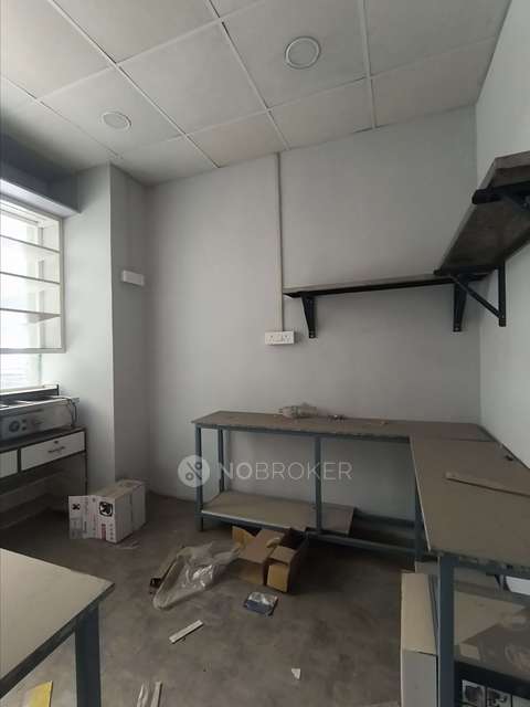Shop in Gaur City 1, Greater_noida for sale 