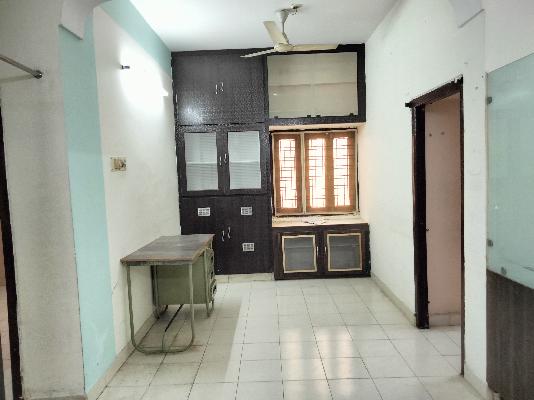 2 BHK Flat In Sv Gayatri Nilayam For Sale  In Kothapet