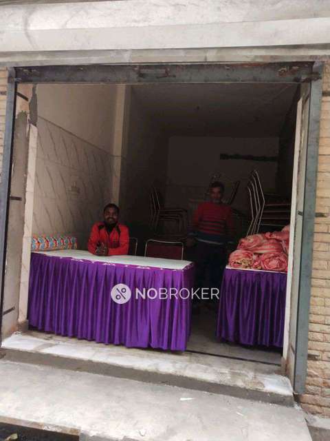 Godown/Warehouse in Mandawali, Delhi for Rent 