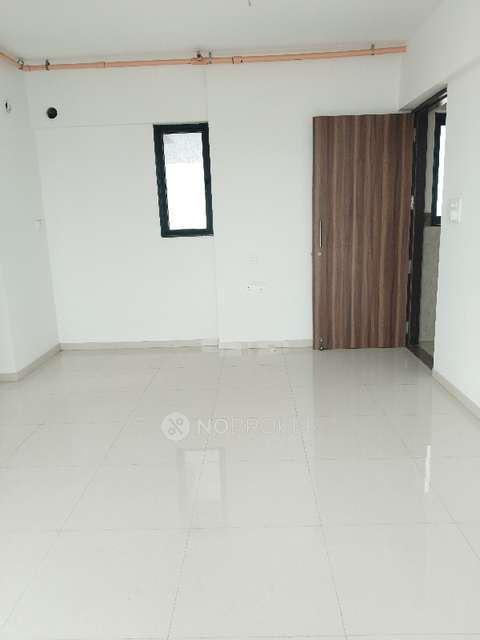 2 BHK Flat In Micl Aradhyay Eastwind,  For Sale  In Vikhroli