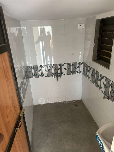 1 RK Flat In Vardhaman Trinetra Residency For Sale  In Nalasopara East