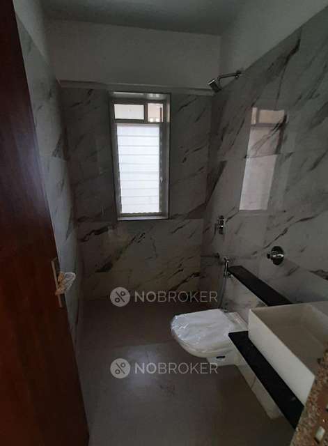 2 BHK House For Sale  In Kandivali West