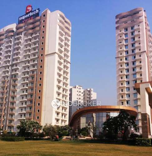 2 BHK Flat In Supertech Czar Suites For Sale  In Omicron I
