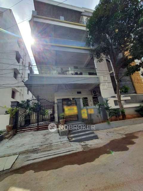 4+ BHK Flat In Sb For Sale  In L B Nagar