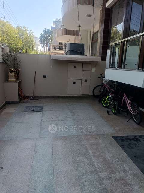 Office Space in Sector 50, Noida for Rent 