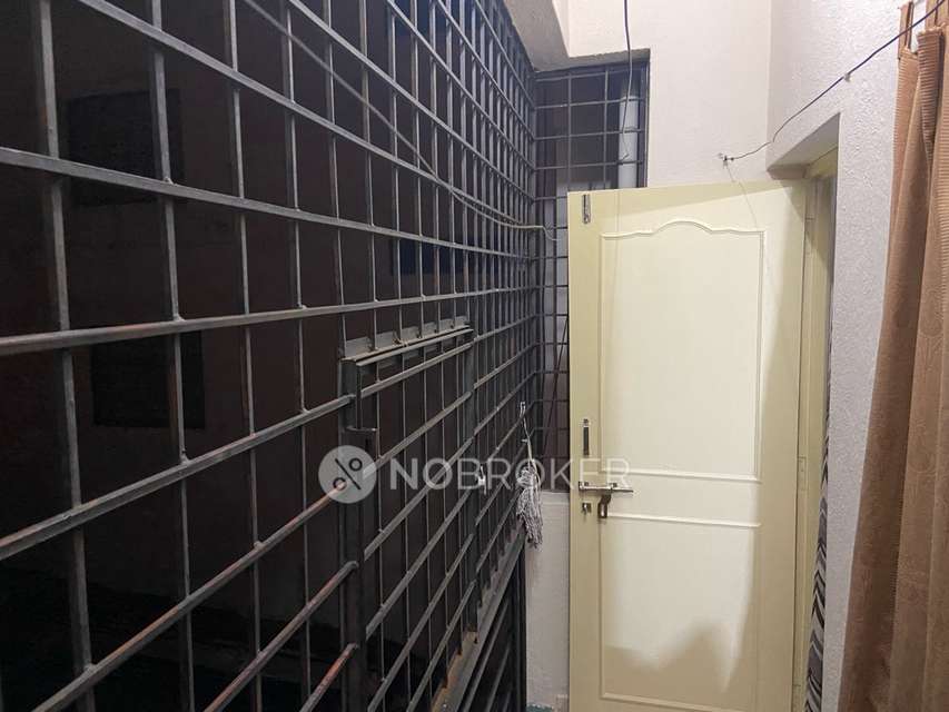 2 BHK Flat In Royal Residency  For Sale  In R.m.v. 2nd Stage