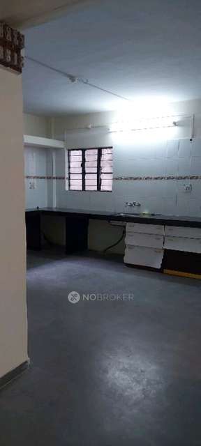 4 BHK Flat In Avanti Apartment for Rent  In Narayan Peth