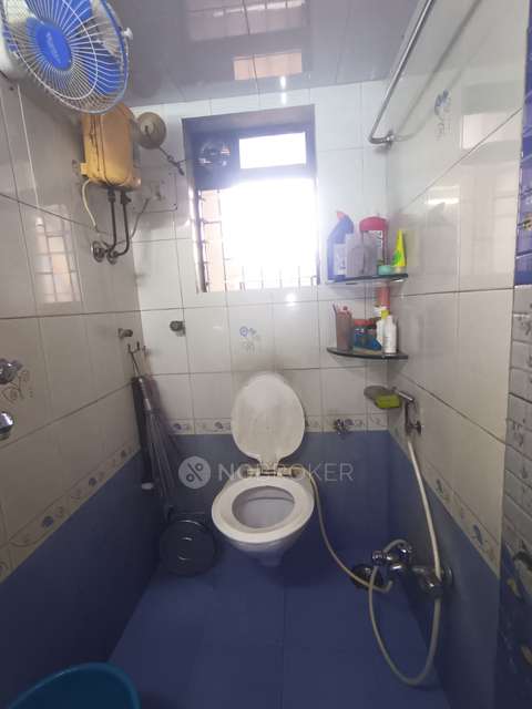 2 BHK Flat In Vastu Bhawani Prasad Chs For Sale  In Dombivli West