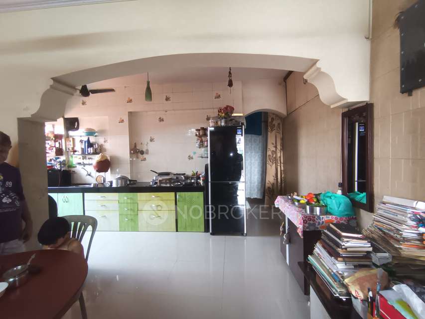 2 BHK Flat In Vastu Bhawani Prasad Chs For Sale  In Dombivli West