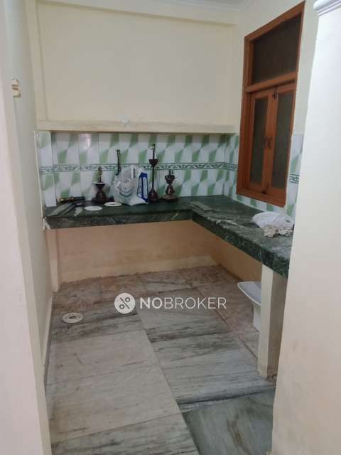 2 BHK Flat In Standalone Building  For Sale  In Pandav Nagar