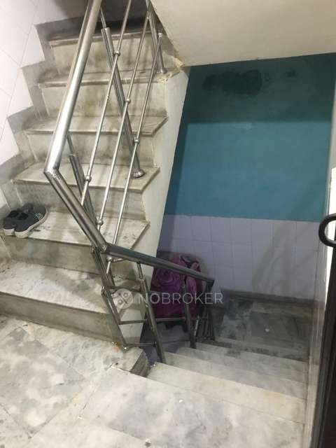 1 RK Flat For Sale  In West Vinod Nagar