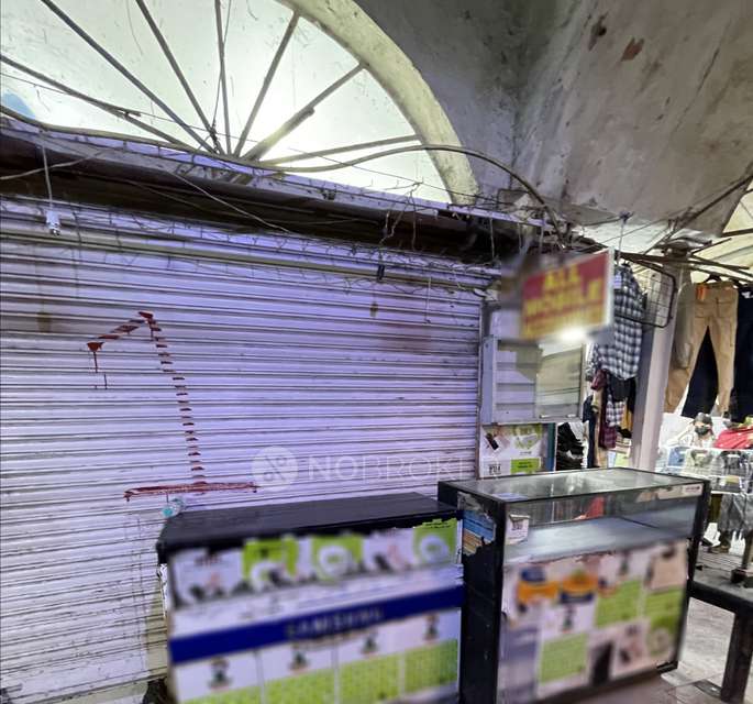 Shop in New Friends Colony, Delhi for Rent 