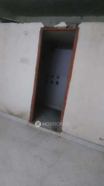 3 BHK Flat In Standalone Building  For Sale  In Wazirabad