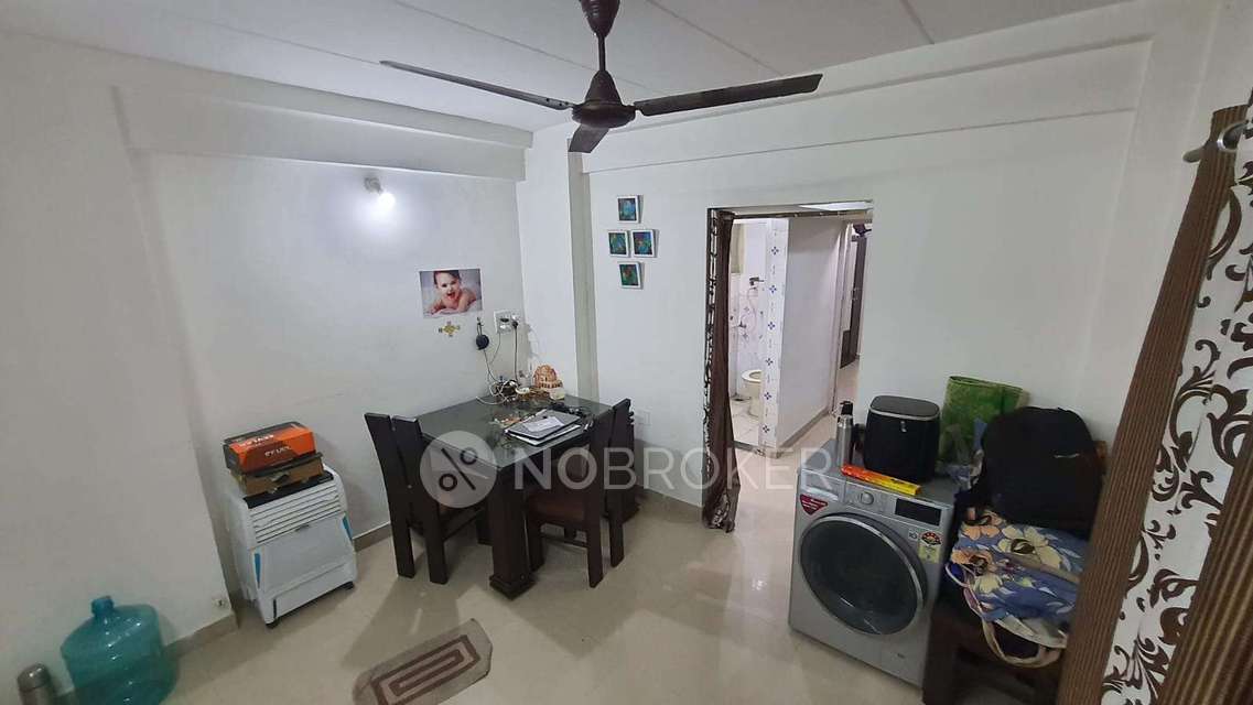 1 BHK Flat In Pancharatna C Society for Rent  In Kandivali West
