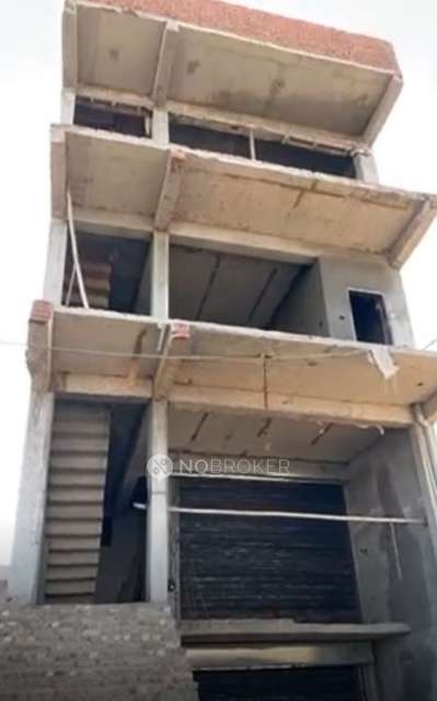 Showroom in Tilpata Karanwas, Greater Noida for Rent 