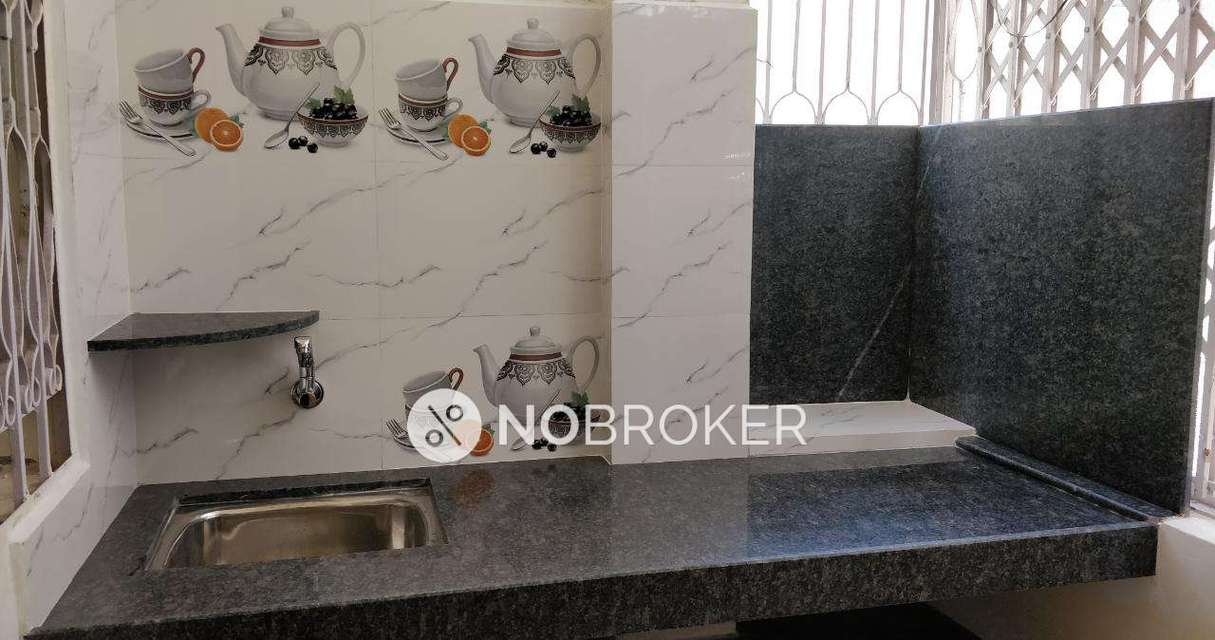 PG for Girls in Karve Nagar