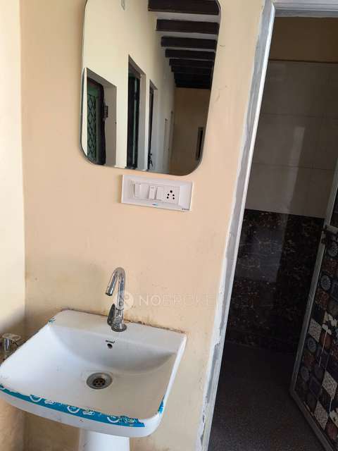 PG for Girls in Dwarka