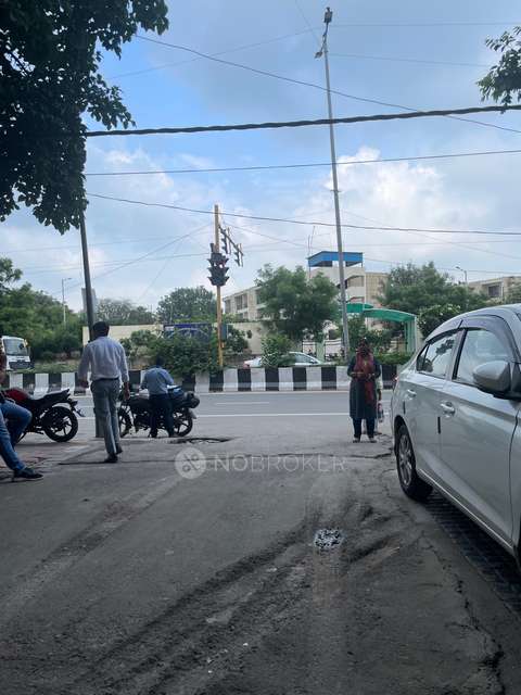 2 BHK Flat In Vasant View Apartments For Sale  In Mahipalpur