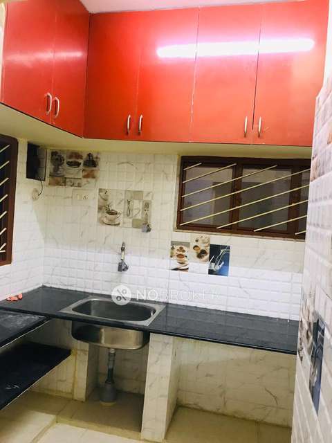2 BHK Flat In Standalone Building  For Sale  In Hbr Layout