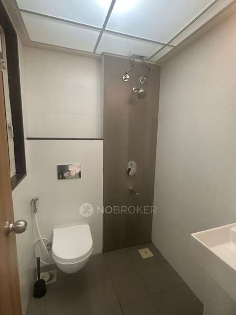 1 BHK Flat In Godrej Tranquil For Sale  In Kandivali East