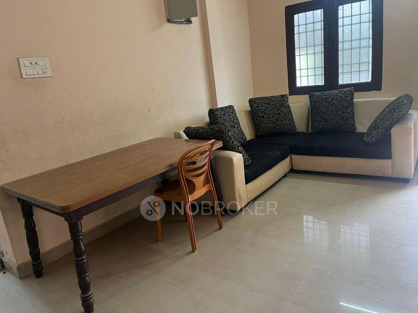 PG for Girls in Ambattur Industrial Estate