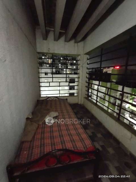 2 BHK Flat In East Heavens Society,loni Kalbhor for Rent  In East Heaven Building