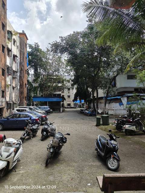 1 BHK Flat In Neelkanth Chs Kandivali For Sale  In Kandivali West