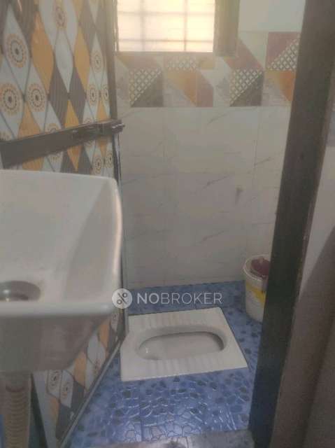 1 RK Flat In Maithri Building For Sale  In Vashi Naka