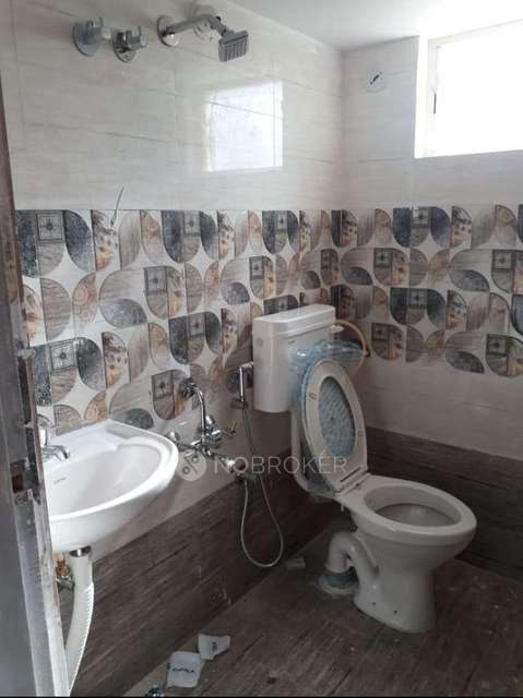 4+ BHK Flat For Sale  In Hebbal