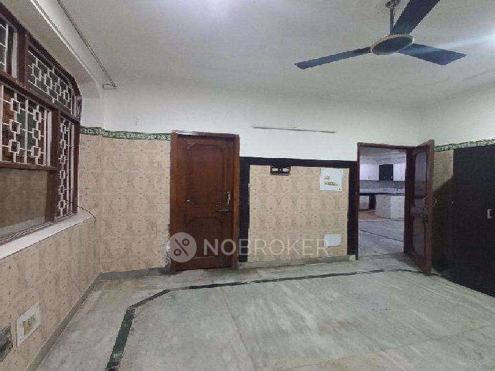 3 BHK Flat For Sale In Gujranwala Town